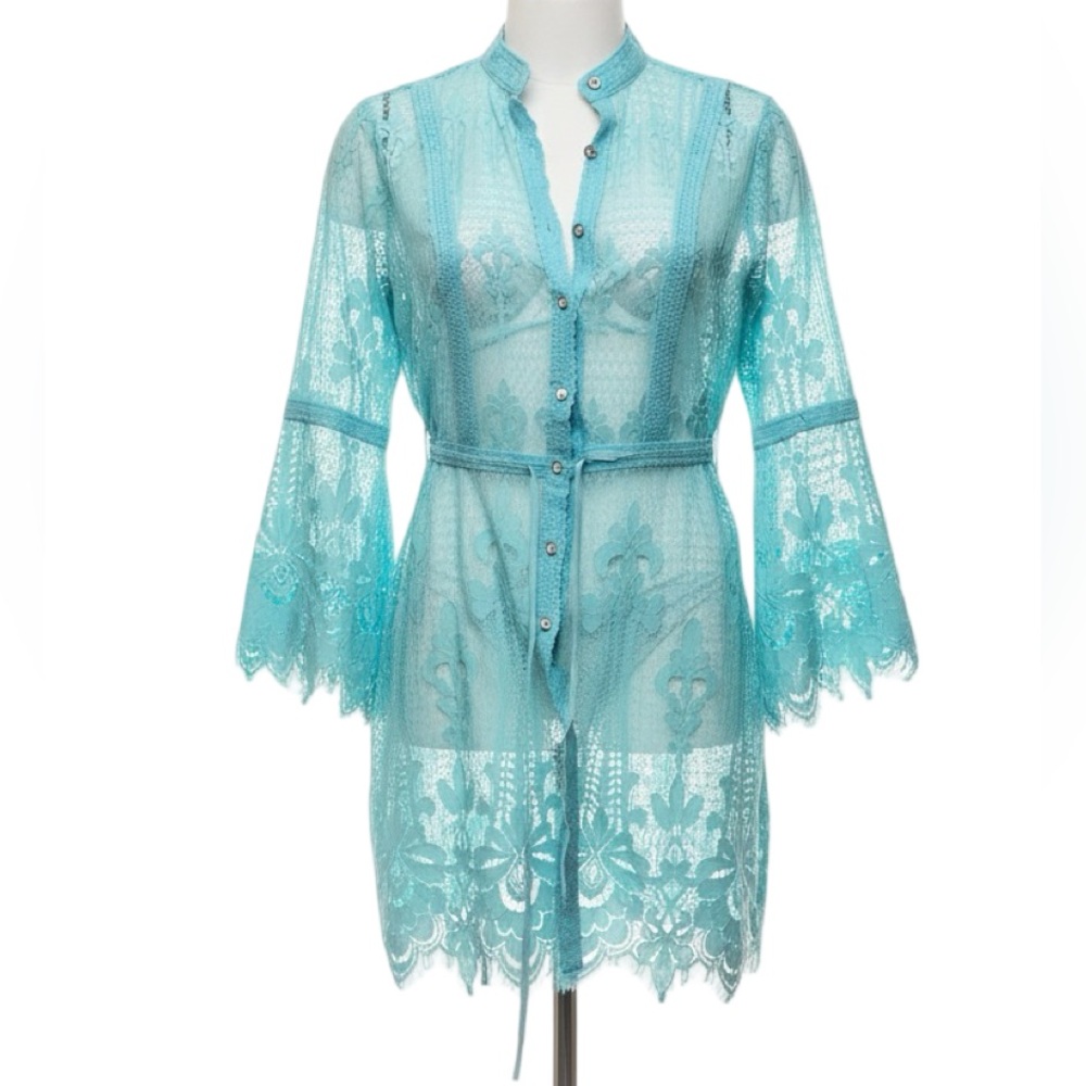 Vintage Pretty Teal Topper